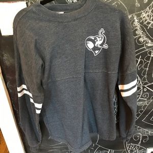 Tufts long sleeve